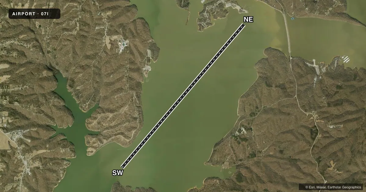 Top-down satellite sketch of 07I LAKE MONROE in BLOOMINGTON, INDIANA, showing runways SW/NE drawn to scale over Esri World Imagery
