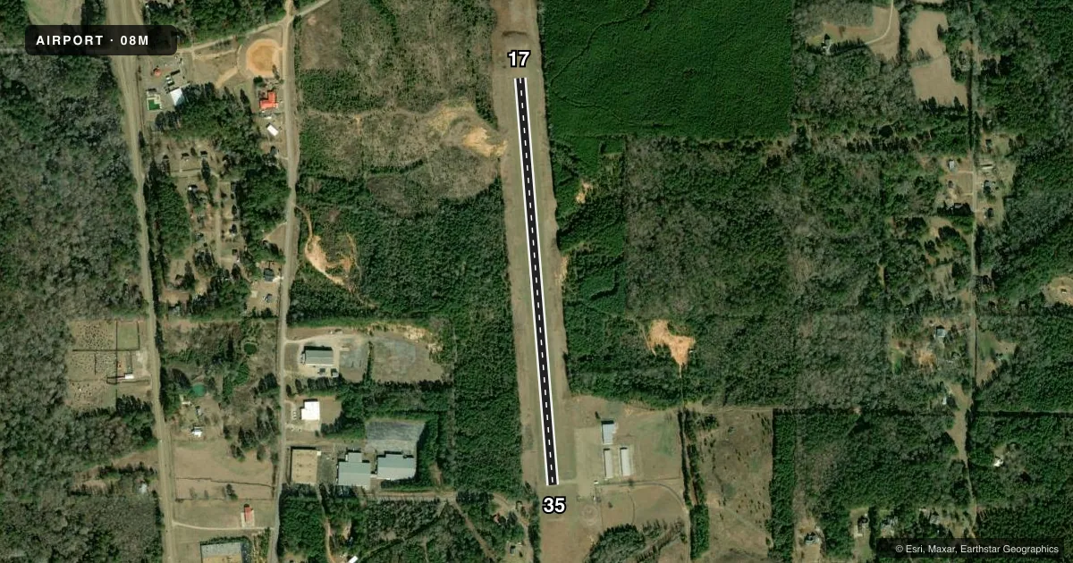 Top-down satellite sketch of 08M CARTHAGE-LEAKE COUNTY in CARTHAGE, MISSISSIPPI, showing runways 17/35 drawn to scale over Esri World Imagery