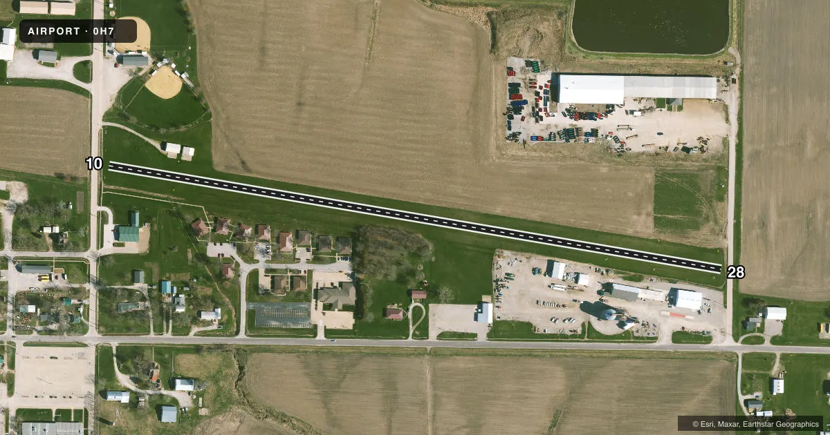 Top-down satellite sketch of 0H7 KAHOKA MUNI in KAHOKA, MISSOURI, showing runways 10/28 drawn to scale over Esri World Imagery