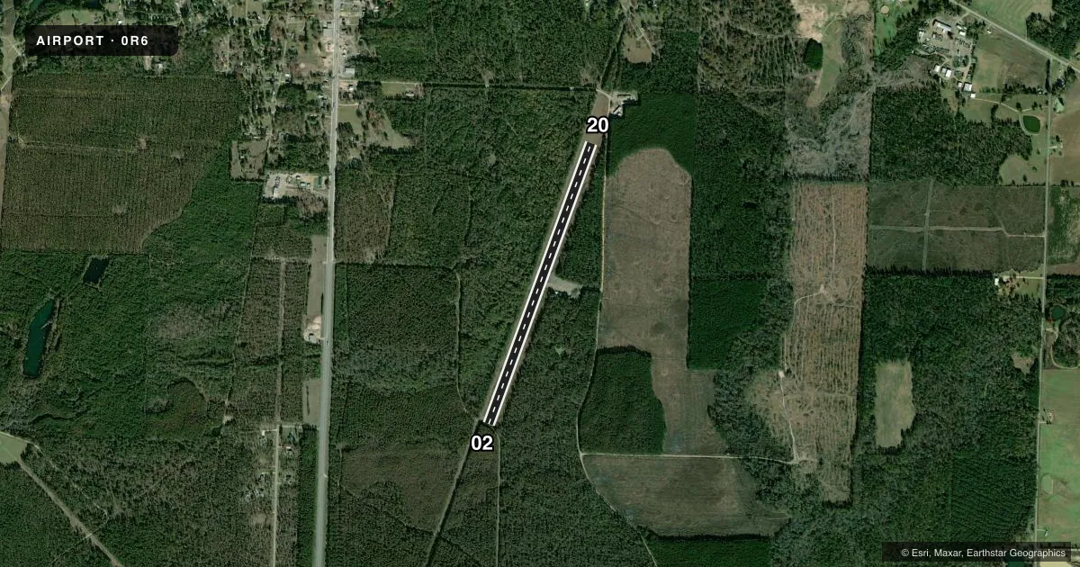 Top-down satellite sketch of 0R6 HAMPTON MUNI in HAMPTON, ARKANSAS, showing runways 02/20 drawn to scale over Esri World Imagery