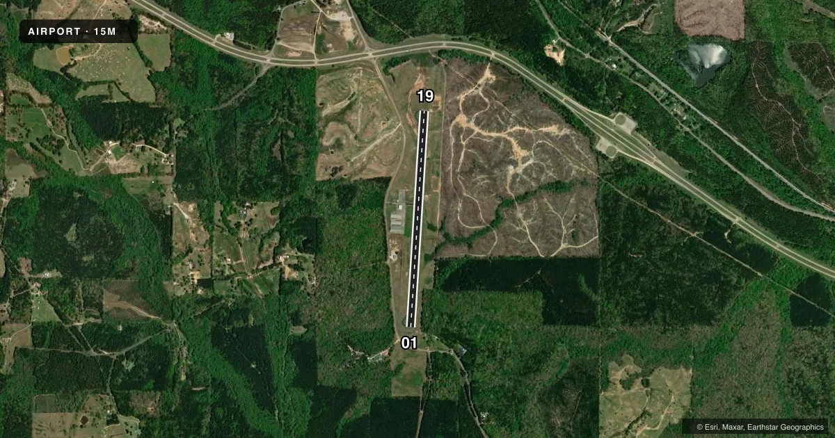 Top-down satellite sketch of 15M SEGARS FLD in IUKA, MISSISSIPPI, showing runways 01/19 drawn to scale over Esri World Imagery