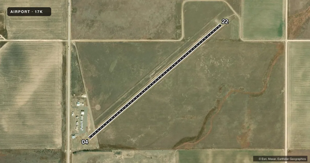 Top-down satellite sketch of 17K BOISE CITY in BOISE CITY, OKLAHOMA, showing runways 04/22 drawn to scale over Esri World Imagery
