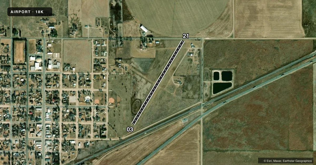 Top-down satellite sketch of 18K FOWLER in FOWLER, KANSAS, showing runways 03/21 drawn to scale over Esri World Imagery