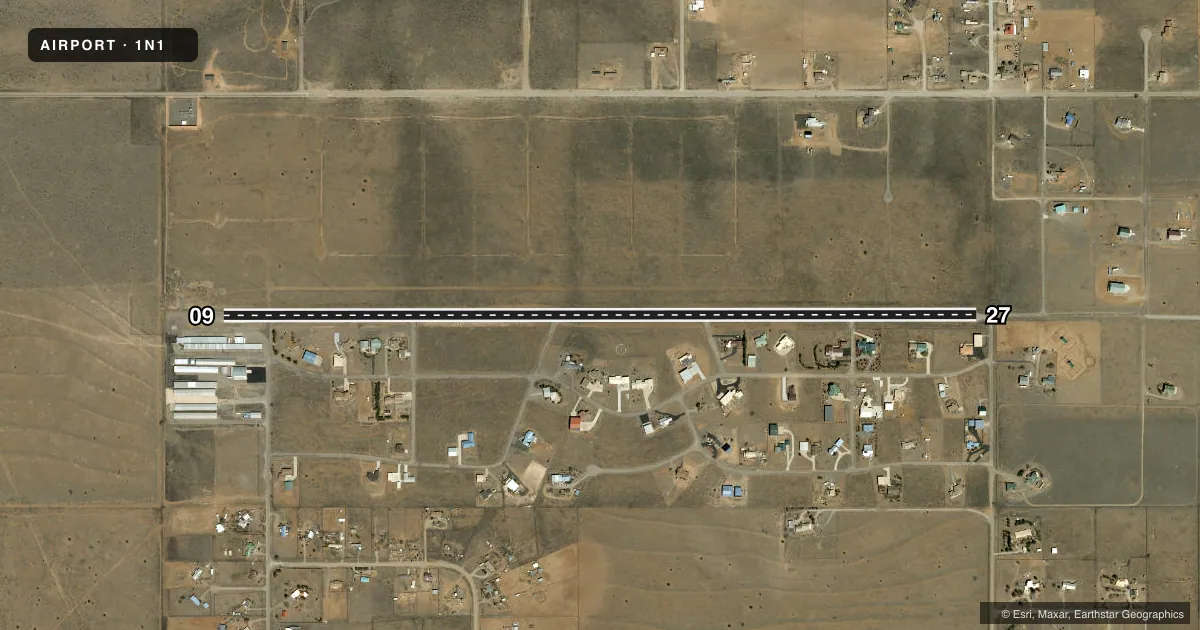 Top-down satellite sketch of 1N1 SANDIA AIRPARK ESTATES EAST in EDGEWOOD, NEW MEXICO, showing runways 09/27 drawn to scale over Esri World Imagery