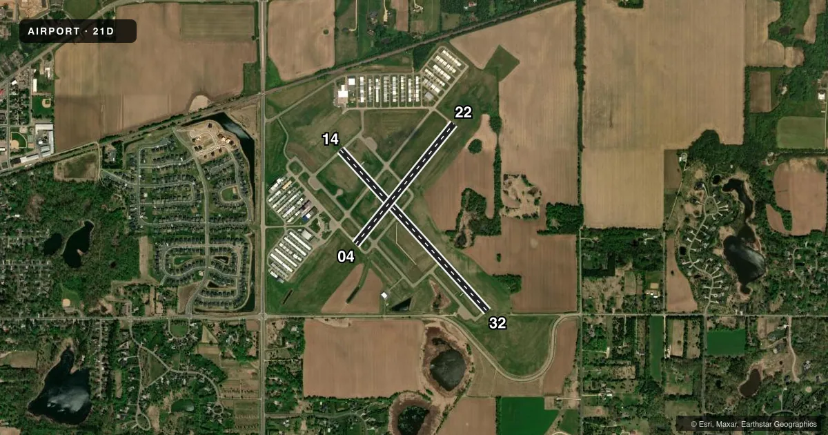 Top-down satellite sketch of 21D LAKE ELMO in ST PAUL, MINNESOTA, showing runways 14/32, 04/22 drawn to scale over Esri World Imagery