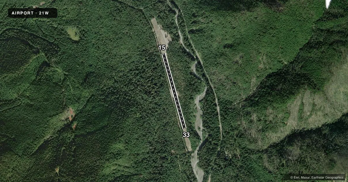 Top-down satellite sketch of 21W RANGER CREEK in GREENWATER, WASHINGTON, showing runways 15/33 drawn to scale over Esri World Imagery