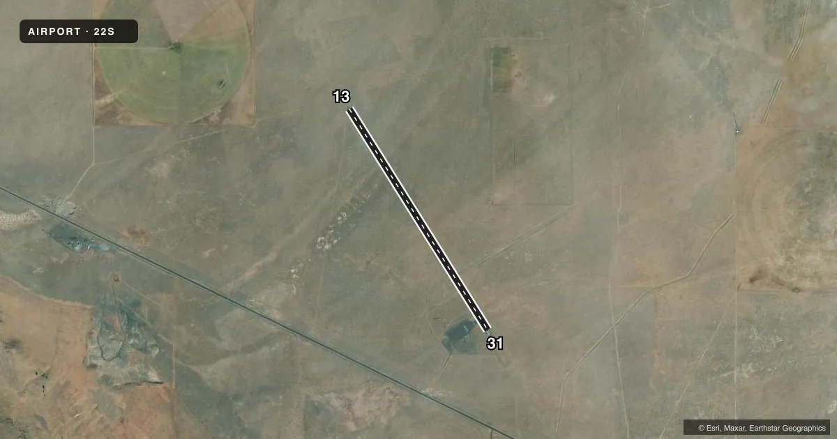 Top-down satellite sketch of 22S PAISLEY in PAISLEY, OREGON, showing runways 13/31 drawn to scale over Esri World Imagery