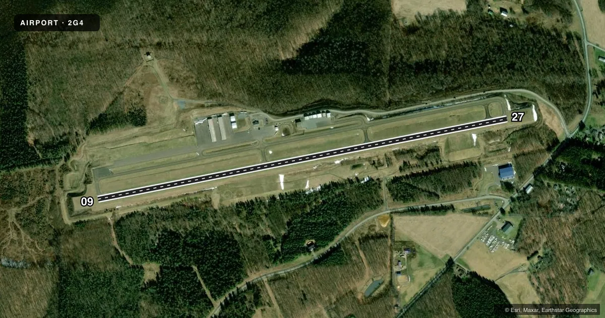 Top-down satellite sketch of 2G4 GARRETT COUNTY in OAKLAND, MARYLAND, showing runways 09/27 drawn to scale over Esri World Imagery