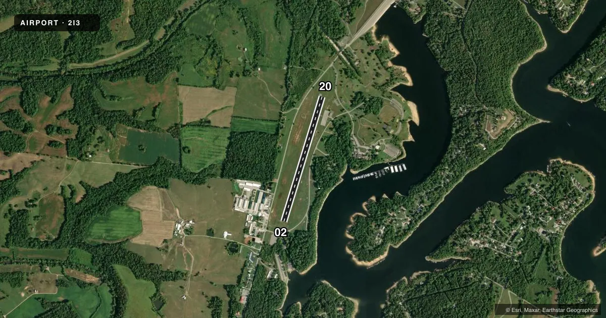 Top-down satellite sketch of 2I3 ROUGH RIVER STATE PARK in FALLS-OF-ROUGH, KENTUCKY, showing runways 02/20 drawn to scale over Esri World Imagery