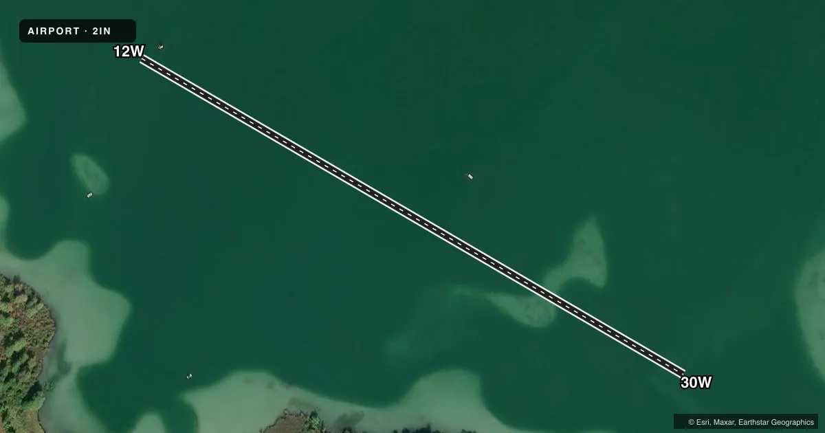 Top-down satellite sketch of 2IN OLIVER LAKE in LAGRANGE, INDIANA, showing runways 12W/30W drawn to scale over Esri World Imagery