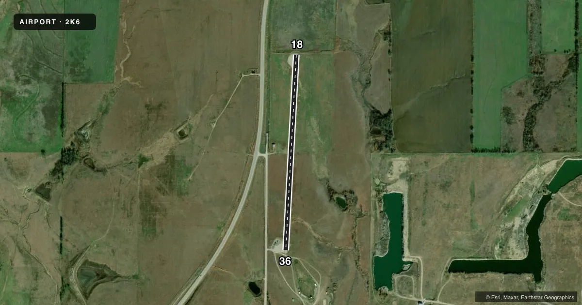 Top-down satellite sketch of 2K6 ELK COUNTY in MOLINE, KANSAS, showing runways 18/36 drawn to scale over Esri World Imagery