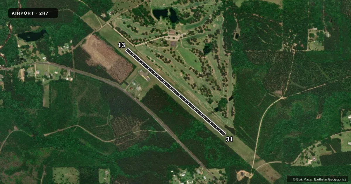 Top-down satellite sketch of 2R7 FRANKLINTON in FRANKLINTON, LOUISIANA, showing runways 13/31 drawn to scale over Esri World Imagery