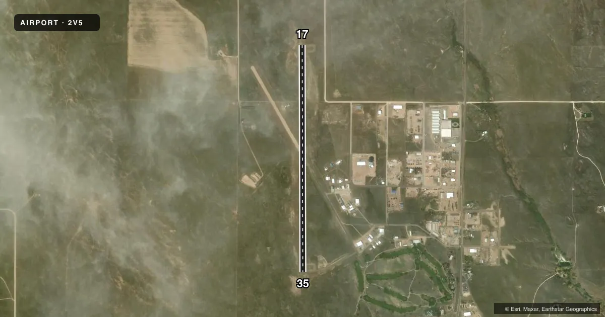 Top-down satellite sketch of 2V5 WRAY MUNI in WRAY, COLORADO, showing runways 17/35 drawn to scale over Esri World Imagery