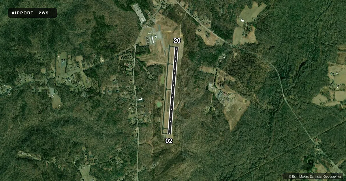 Top-down satellite sketch of 2W5 MARYLAND in INDIAN HEAD, MARYLAND, showing runways 02/20 drawn to scale over Esri World Imagery