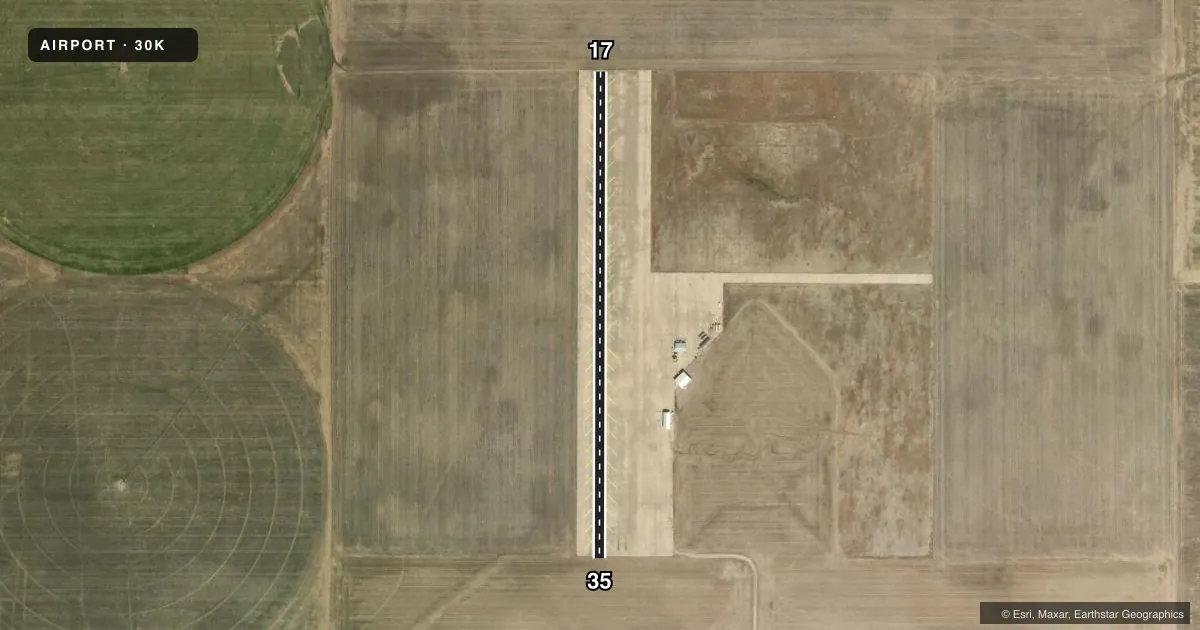 Top-down satellite sketch of 30K INGALLS MUNI in INGALLS, KANSAS, showing runways 17/35 drawn to scale over Esri World Imagery