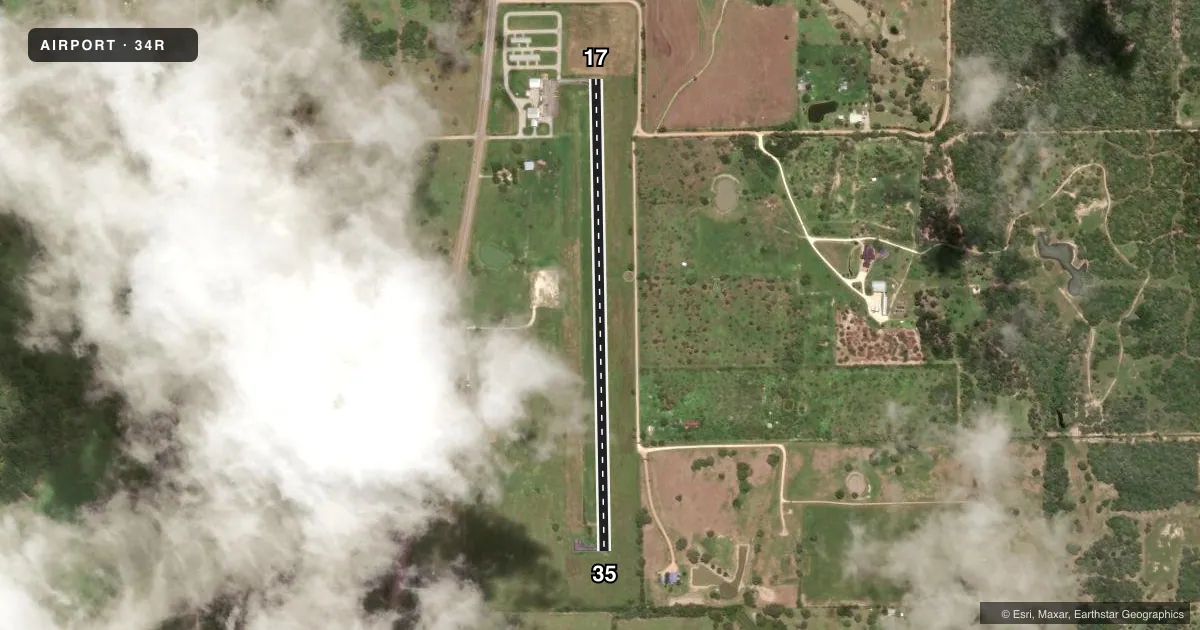 Top-down satellite sketch of 34R HALLETTSVILLE MUNI in HALLETTSVILLE, TEXAS, showing runways 17/35 drawn to scale over Esri World Imagery