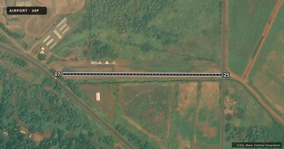 Top-down satellite sketch of 39P STROM FLD in MORTON, WASHINGTON, showing runways 07/25 drawn to scale over Esri World Imagery