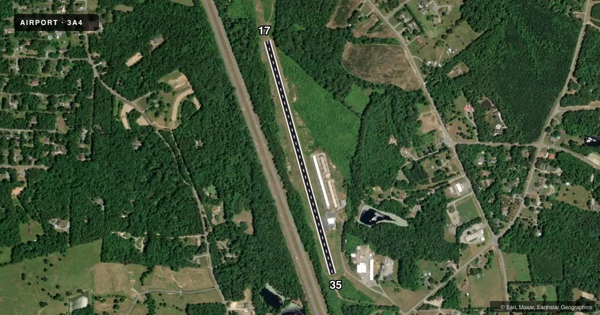 Top-down satellite sketch of 3A4 GREENSBORO EXEC in GREENSBORO, NORTH CAROLINA, showing runways 17/35 drawn to scale over Esri World Imagery