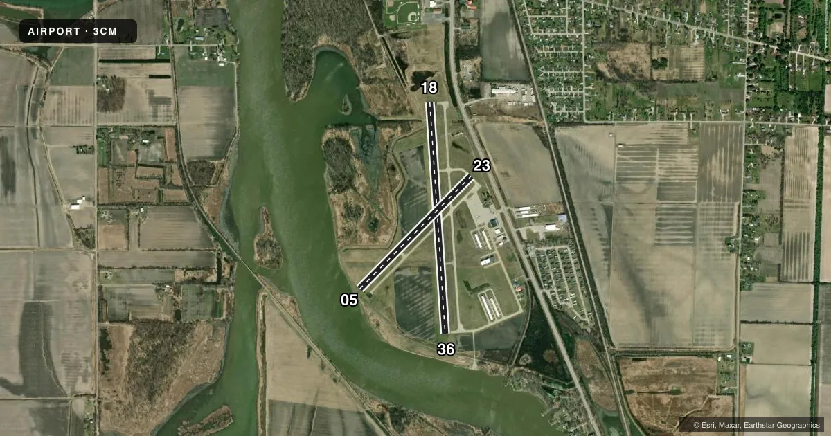 Top-down satellite sketch of 3CM JAMES CLEMENTS MUNI in BAY CITY, MICHIGAN, showing runways 18/36, 05/23 drawn to scale over Esri World Imagery