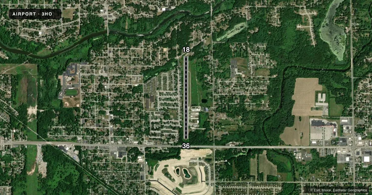 Top-down satellite sketch of 3HO HOBART SKY RANCH in HOBART, INDIANA, showing runways 18/36 drawn to scale over Esri World Imagery
