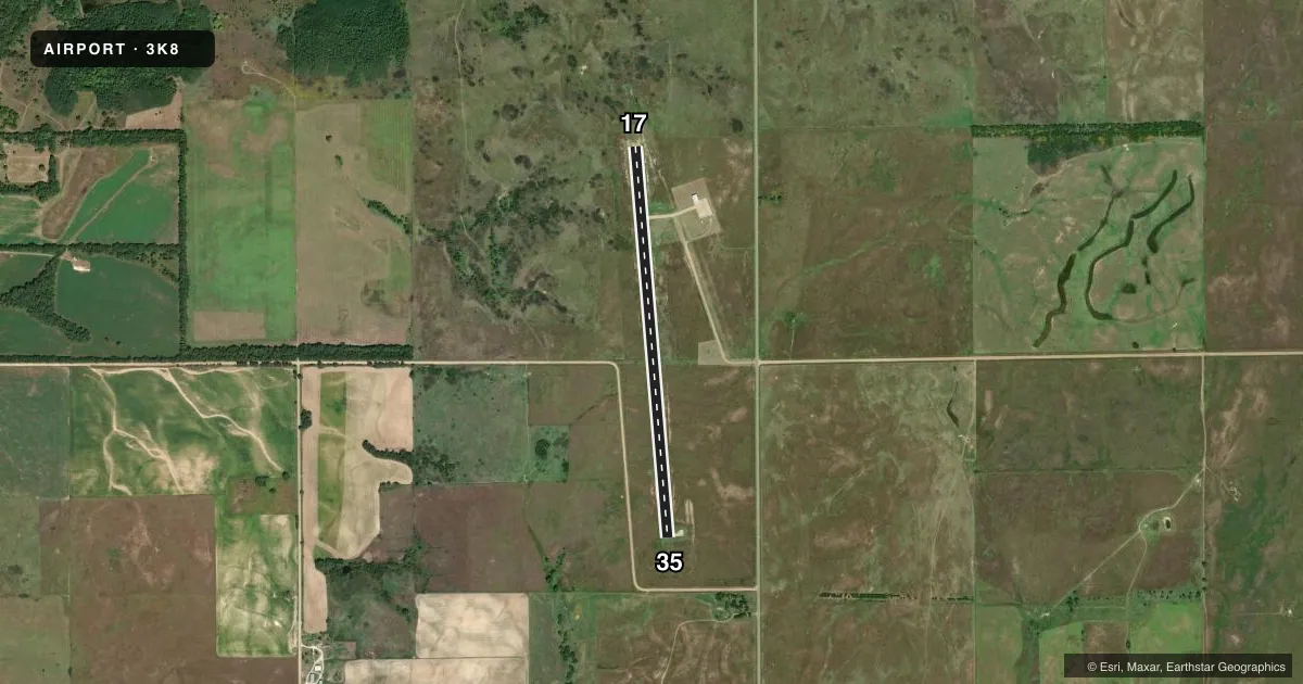 Top-down satellite sketch of 3K8 COMANCHE COUNTY in COLDWATER, KANSAS, showing runways 17/35 drawn to scale over Esri World Imagery