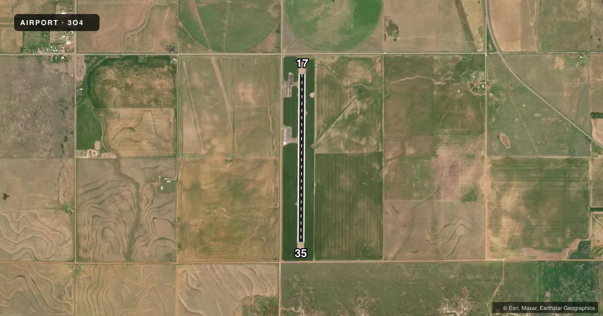 Top-down satellite sketch of 3O4 SAYRE MUNI in SAYRE, OKLAHOMA, showing runways 17/35 drawn to scale over Esri World Imagery