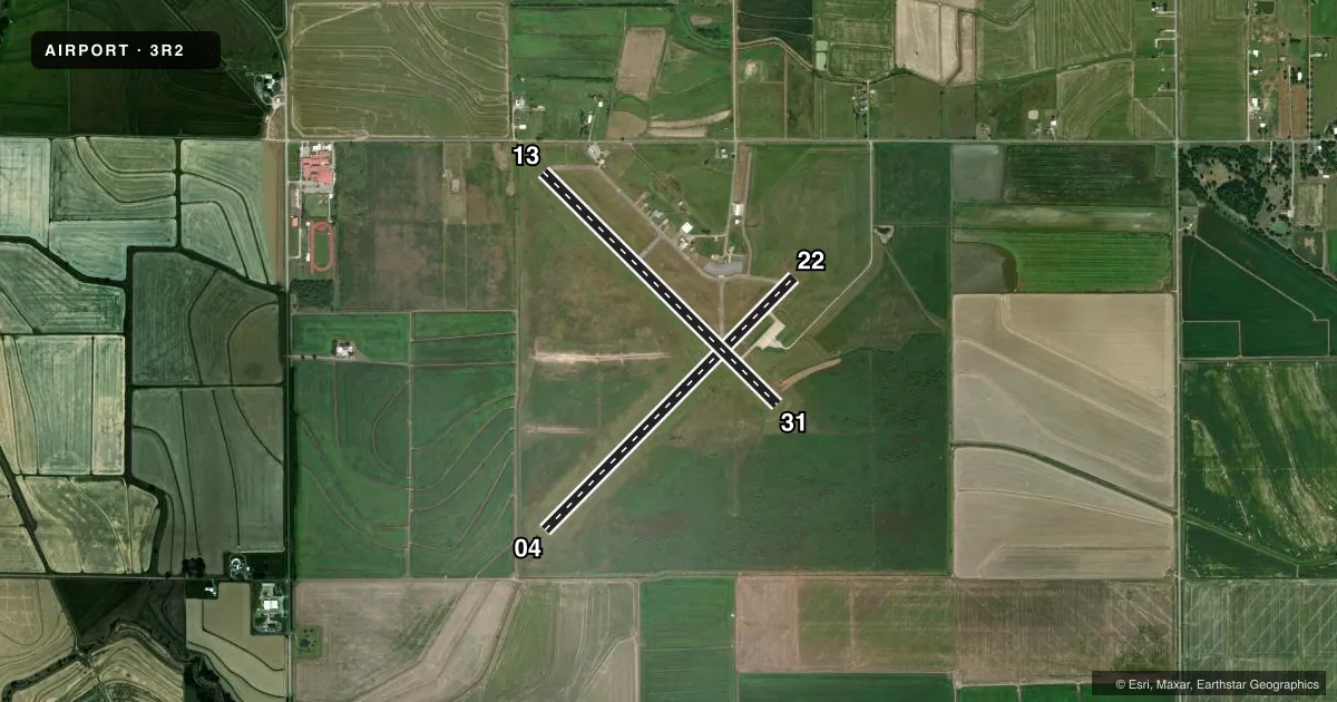 Top-down satellite sketch of 3R2 LE GROS MEML in CROWLEY, LOUISIANA, showing runways 04/22, 13/31 drawn to scale over Esri World Imagery