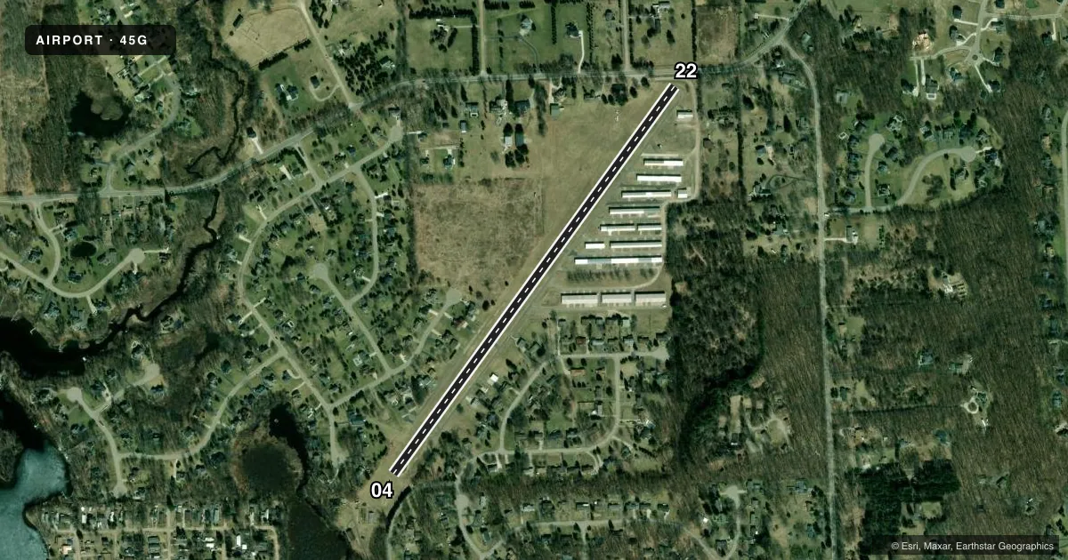 Top-down satellite sketch of 45G BRIGHTON in BRIGHTON, MICHIGAN, showing runways 04/22 drawn to scale over Esri World Imagery