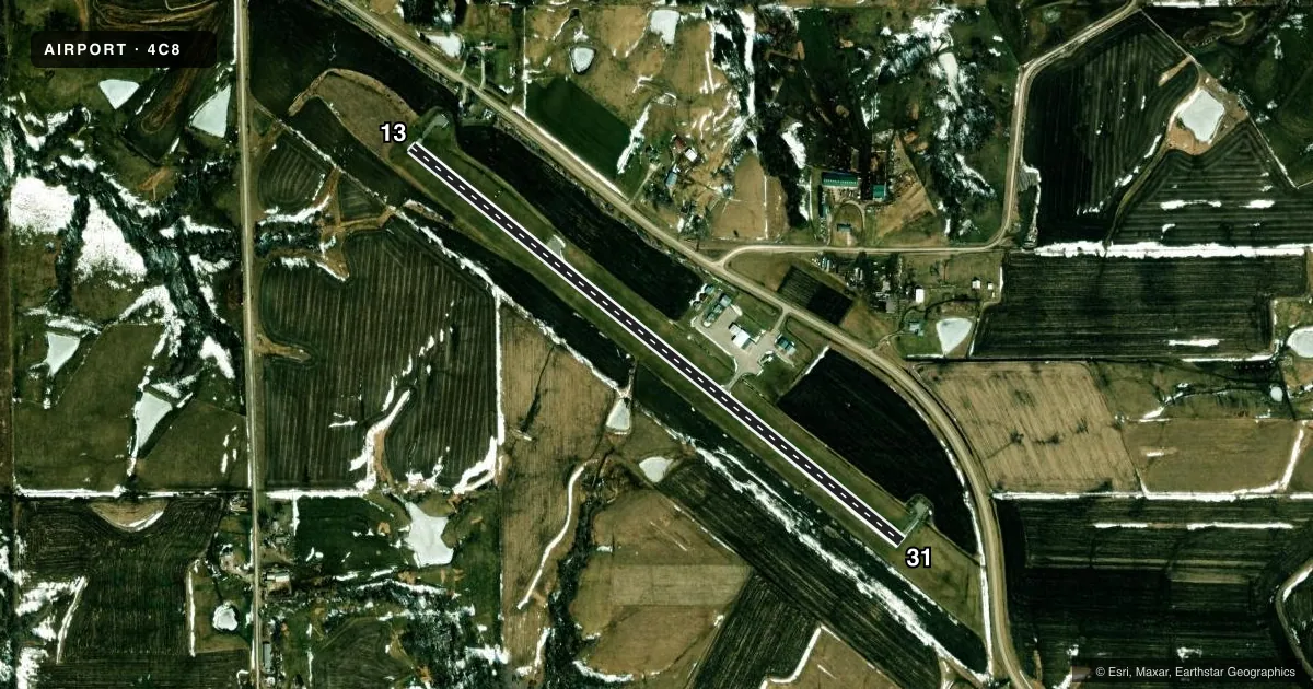 Top-down satellite sketch of 4C8 ALBIA MUNI in ALBIA, IOWA, showing runways 13/31 drawn to scale over Esri World Imagery