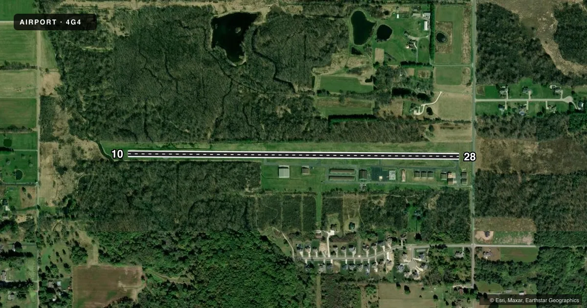 Top-down satellite sketch of 4G4 YOUNGSTOWN ELSER METRO in YOUNGSTOWN, OHIO, showing runways 10/28 drawn to scale over Esri World Imagery