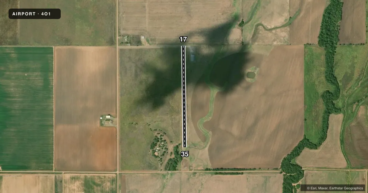 Top-down satellite sketch of 4O1 SNYDER in SNYDER, OKLAHOMA, showing runways 17/35 drawn to scale over Esri World Imagery