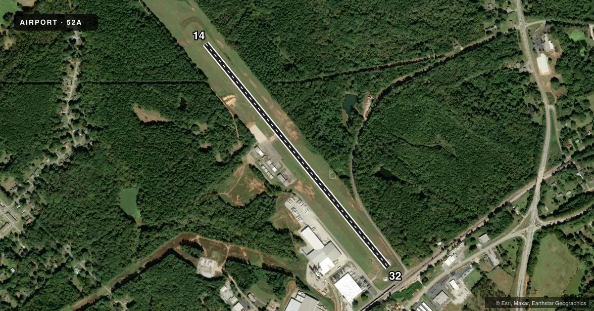 Top-down satellite sketch of 52A MADISON MUNI in MADISON, GEORGIA, showing runways 14/32 drawn to scale over Esri World Imagery