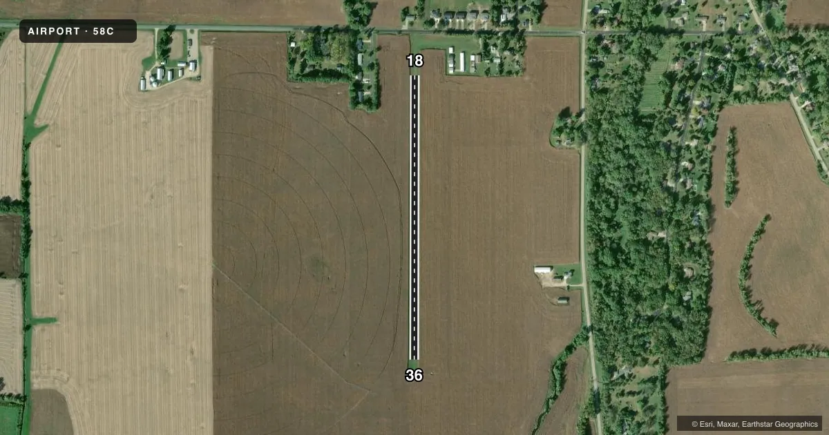 Top-down satellite sketch of 58C JANA in EDGERTON, WISCONSIN, showing runways 18/36 drawn to scale over Esri World Imagery