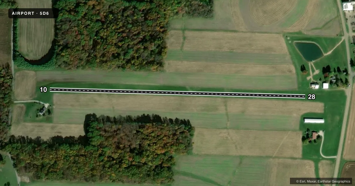 Top-down satellite sketch of 5D6 PARSONS in CARROLLTON, OHIO, showing runways 10/28 drawn to scale over Esri World Imagery