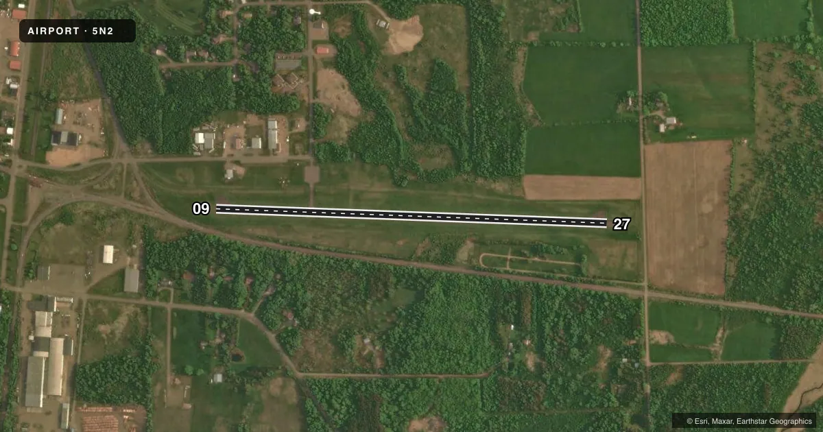 Top-down satellite sketch of 5N2 PRENTICE in PRENTICE, WISCONSIN, showing runways 09/27 drawn to scale over Esri World Imagery