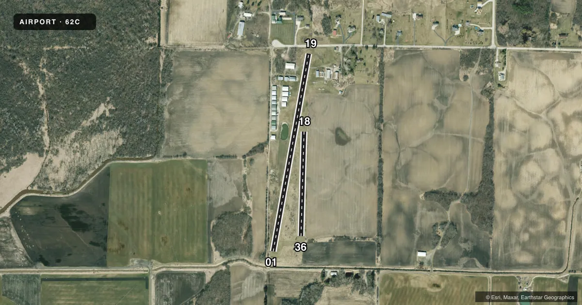 Top-down satellite sketch of 62C CINDY GUNTLY MEML in FRANKSVILLE, WISCONSIN, showing runways 01/19, 18/36 drawn to scale over Esri World Imagery
