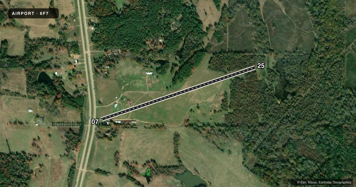 Top-down satellite sketch of 6F7 MANNING FLD in JEFFERSON, TEXAS, showing runways 07/25 drawn to scale over Esri World Imagery