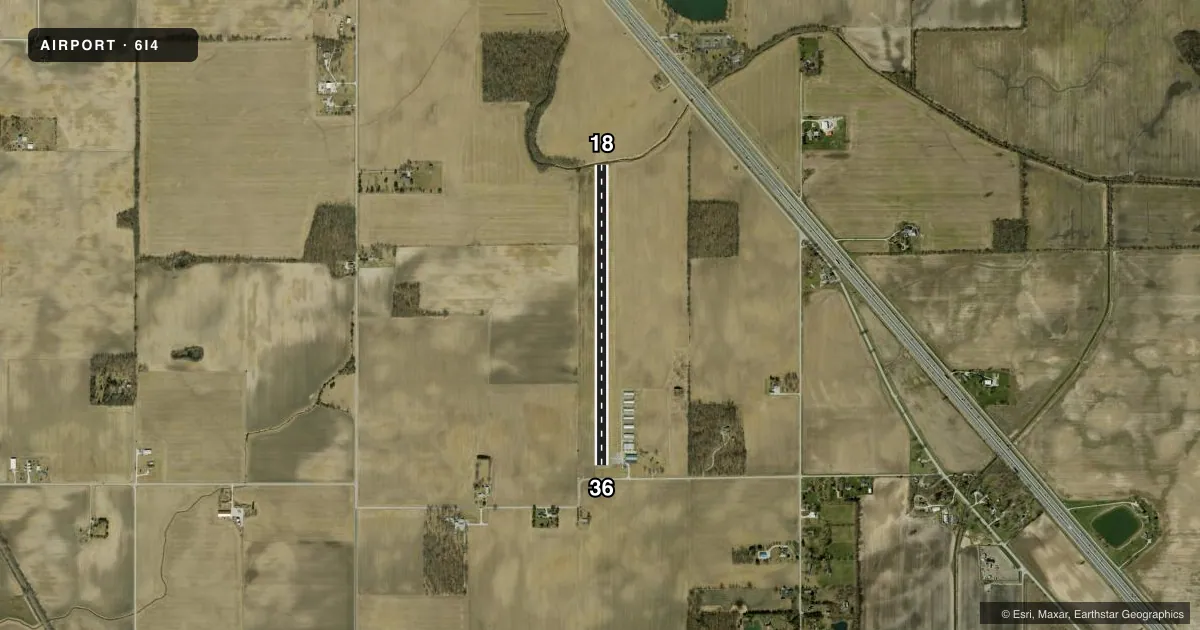 Top-down satellite sketch of 6I4 BOONE COUNTY in LEBANON, INDIANA, showing runways 18/36 drawn to scale over Esri World Imagery