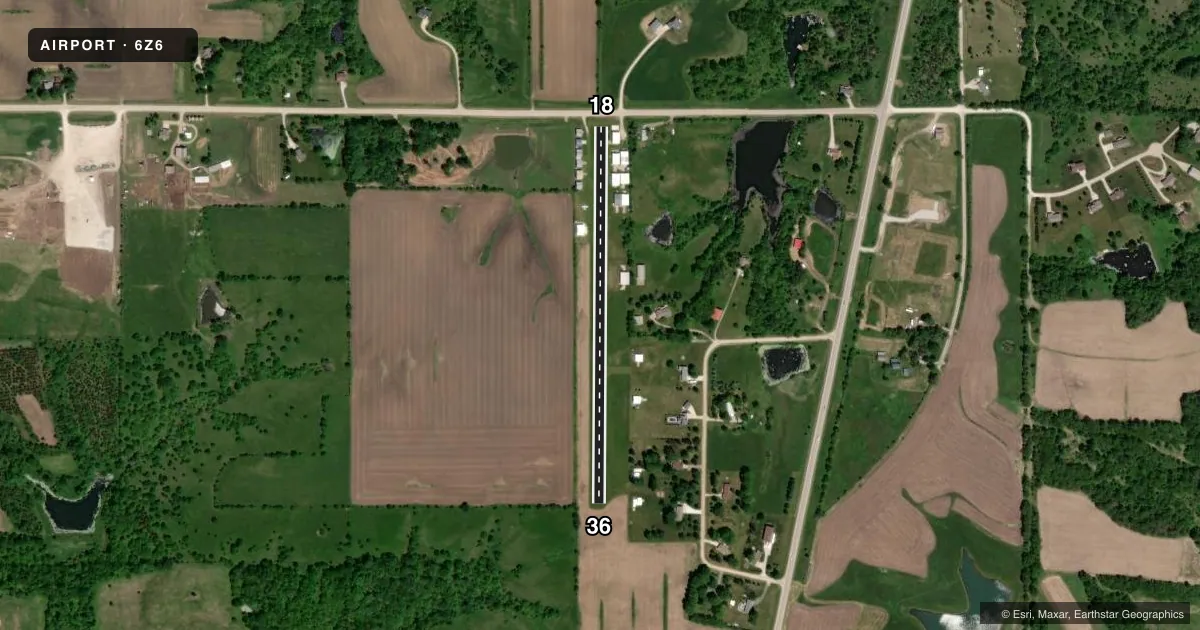 Top-down satellite sketch of 6Z6 NASH FLD INDIANOLA in INDIANOLA, IOWA, showing runways 18/36 drawn to scale over Esri World Imagery
