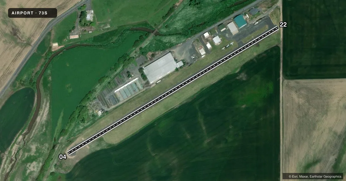 Top-down satellite sketch of 73S WILLARD FLD in TEKOA, WASHINGTON, showing runways 04/22 drawn to scale over Esri World Imagery