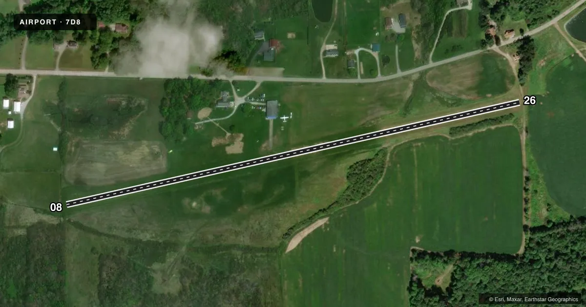 Top-down satellite sketch of 7D8 GATES in GARRETTSVILLE, OHIO, showing runways 08/26 drawn to scale over Esri World Imagery