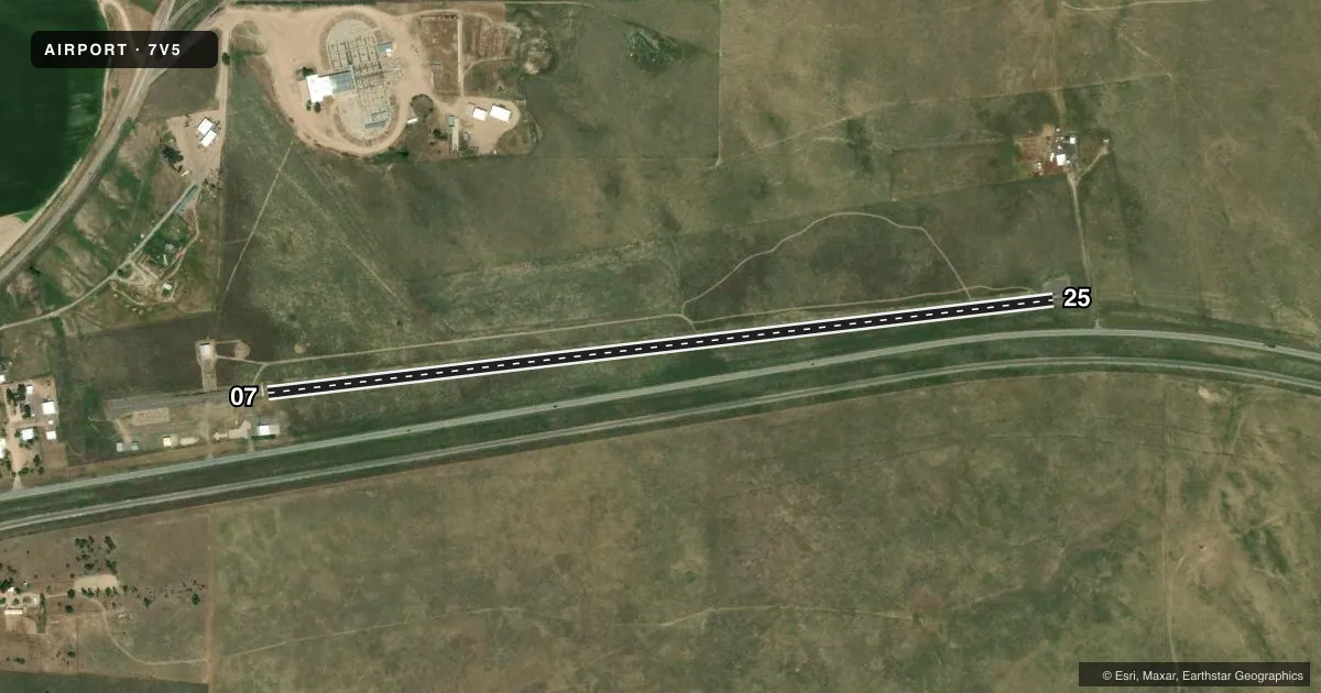 Top-down satellite sketch of 7V5 BRUSH MUNI in BRUSH, COLORADO, showing runways 07/25 drawn to scale over Esri World Imagery