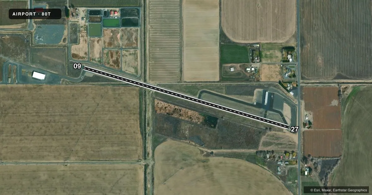 Top-down satellite sketch of 80T QUINCY MUNI in QUINCY, WASHINGTON, showing runways 09/27 drawn to scale over Esri World Imagery