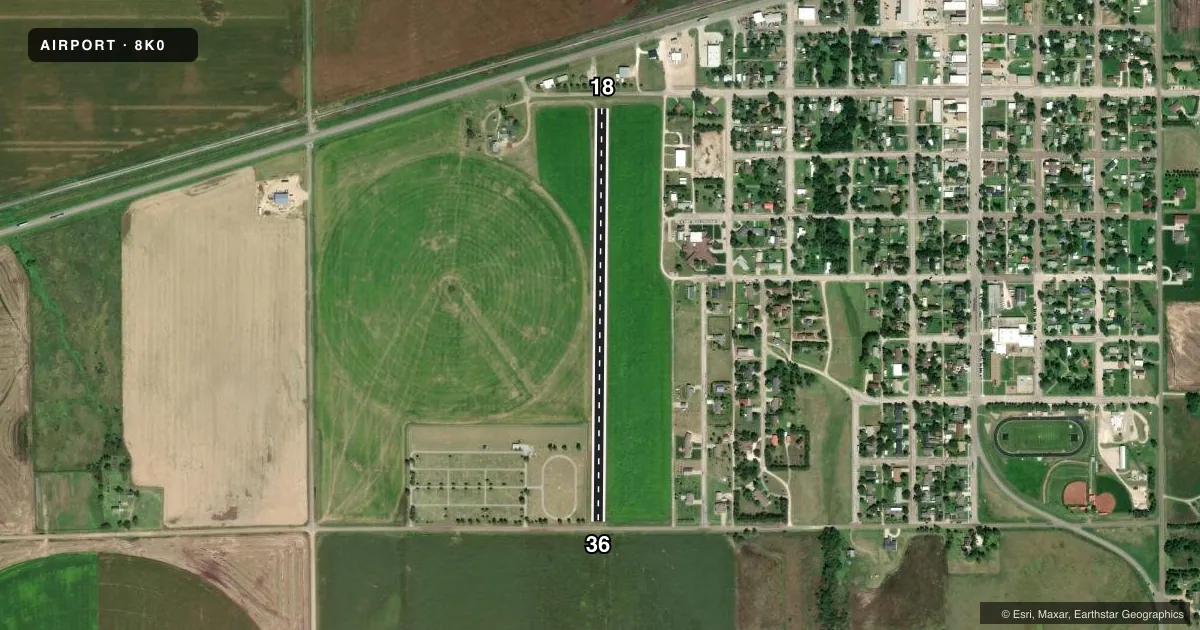 Top-down satellite sketch of 8K0 BUCKLIN in BUCKLIN, KANSAS, showing runways 18/36 drawn to scale over Esri World Imagery