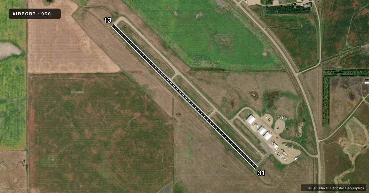 Top-down satellite sketch of 9D0 HIGHMORE MUNI in HIGHMORE, SOUTH DAKOTA, showing runways 13/31 drawn to scale over Esri World Imagery