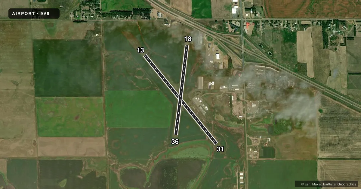 Top-down satellite sketch of 9V9 CHAMBERLAIN MUNI in CHAMBERLAIN, SOUTH DAKOTA, showing runways 13/31, 18/36 drawn to scale over Esri World Imagery