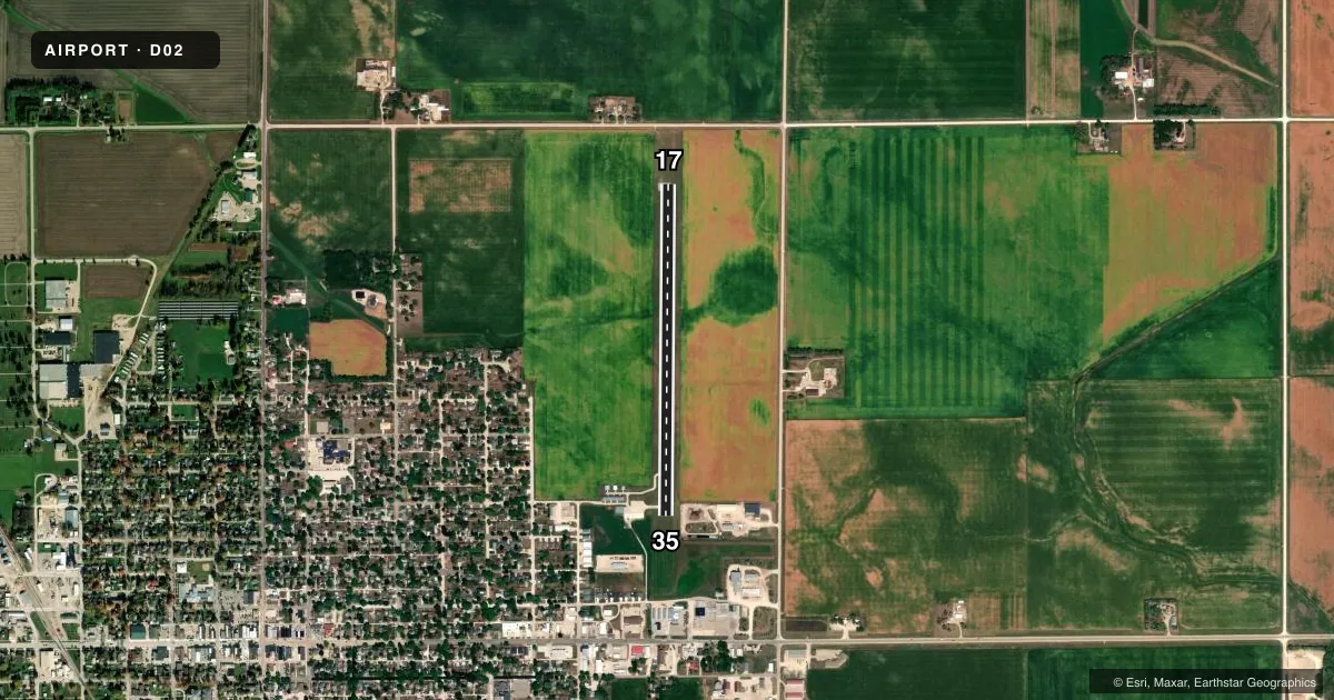 Top-down satellite sketch of D02 OSAGE MUNI in OSAGE, IOWA, showing runways 17/35 drawn to scale over Esri World Imagery