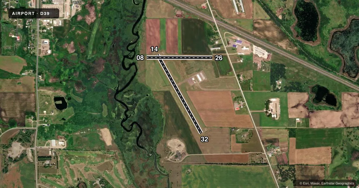 Top-down satellite sketch of D39 SAUK CENTRE MUNI in SAUK CENTRE, MINNESOTA, showing runways 14/32, 08/26 drawn to scale over Esri World Imagery