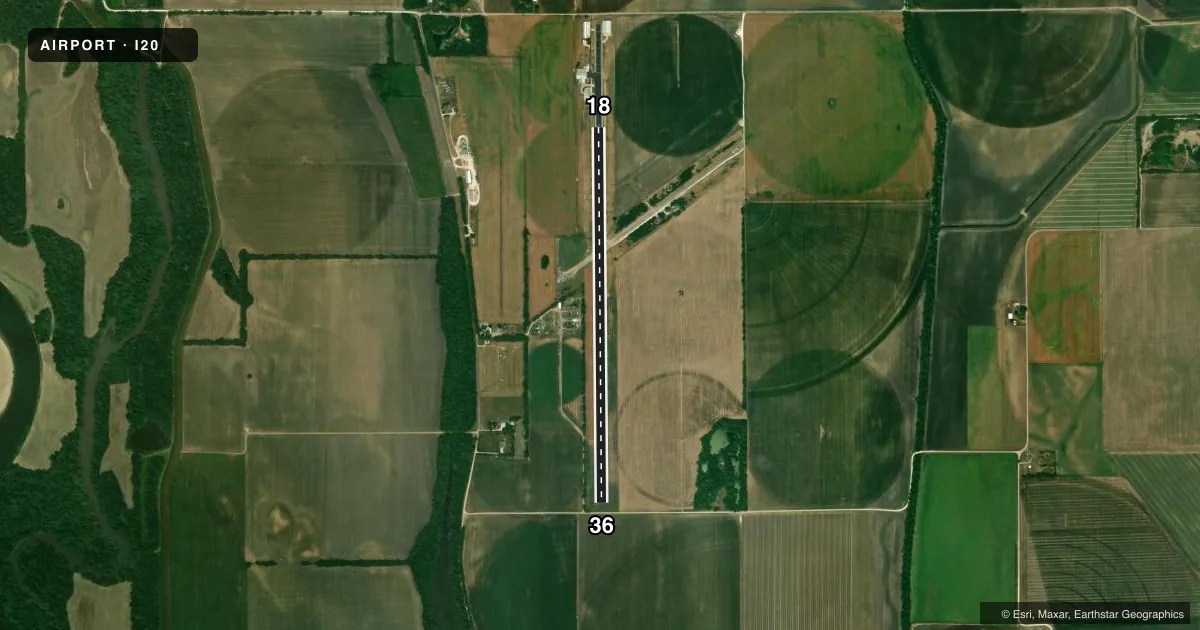 Top-down satellite sketch of I20 ED-AIR in OAKTOWN, INDIANA, showing runways 18/36 drawn to scale over Esri World Imagery