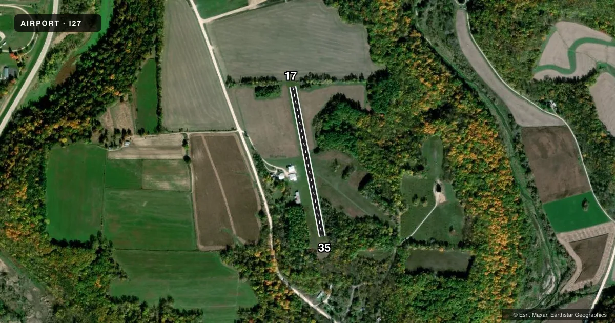 Top-down satellite sketch of I27 ELKADER in ELKADER, IOWA, showing runways 17/35 drawn to scale over Esri World Imagery